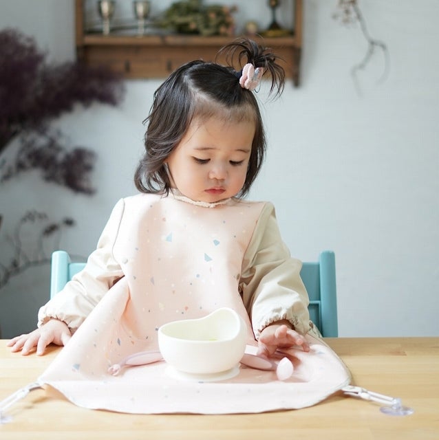 名入れ刺繍やラッピングのギフトイメージ